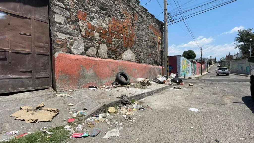 La ciudad de Puebla luce en abandono en plena Semana Santa.