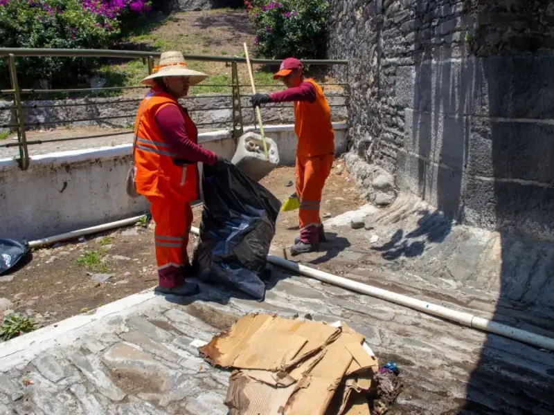 Gobierno de Pepe Chedraui mejora imagen del Puente de Ovando con jornada de limpieza integral