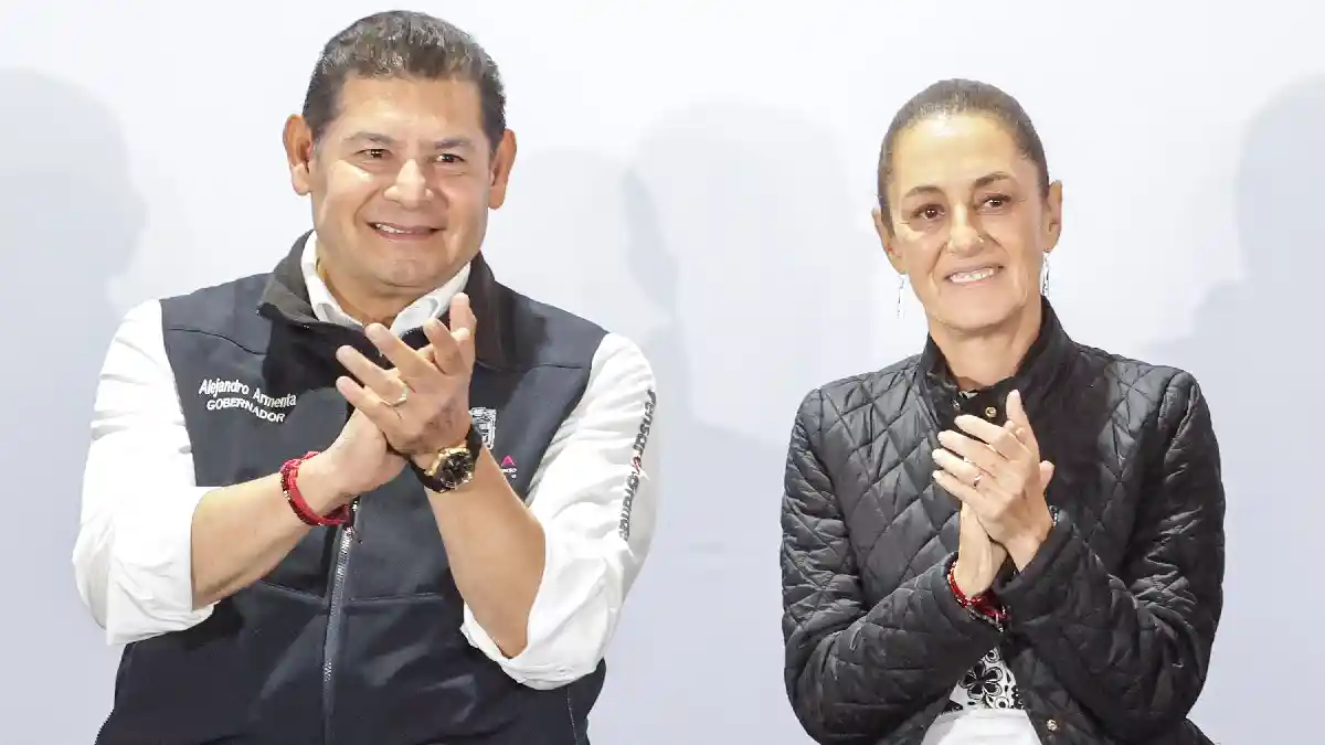 Entrega Sheinbaum primeros hogares del Programa de Vivienda en Puebla.