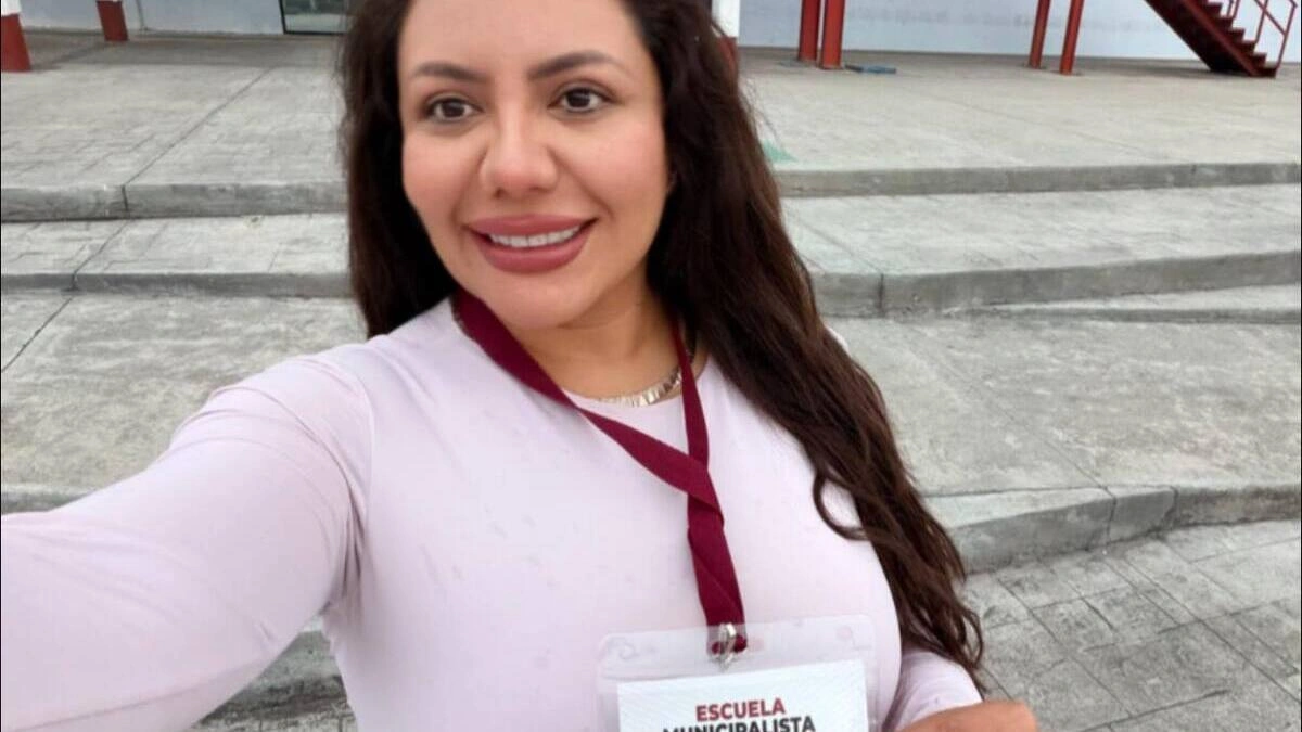 Abuchean a la alcaldesa de Acatlán de Osorio durante la Feria Municipal  