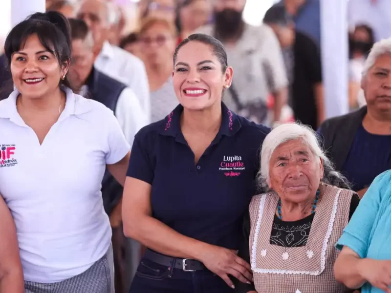 Entrega Lupita Cuautle apoyos funcionales que mejoran la vida de las personas con discapacidad