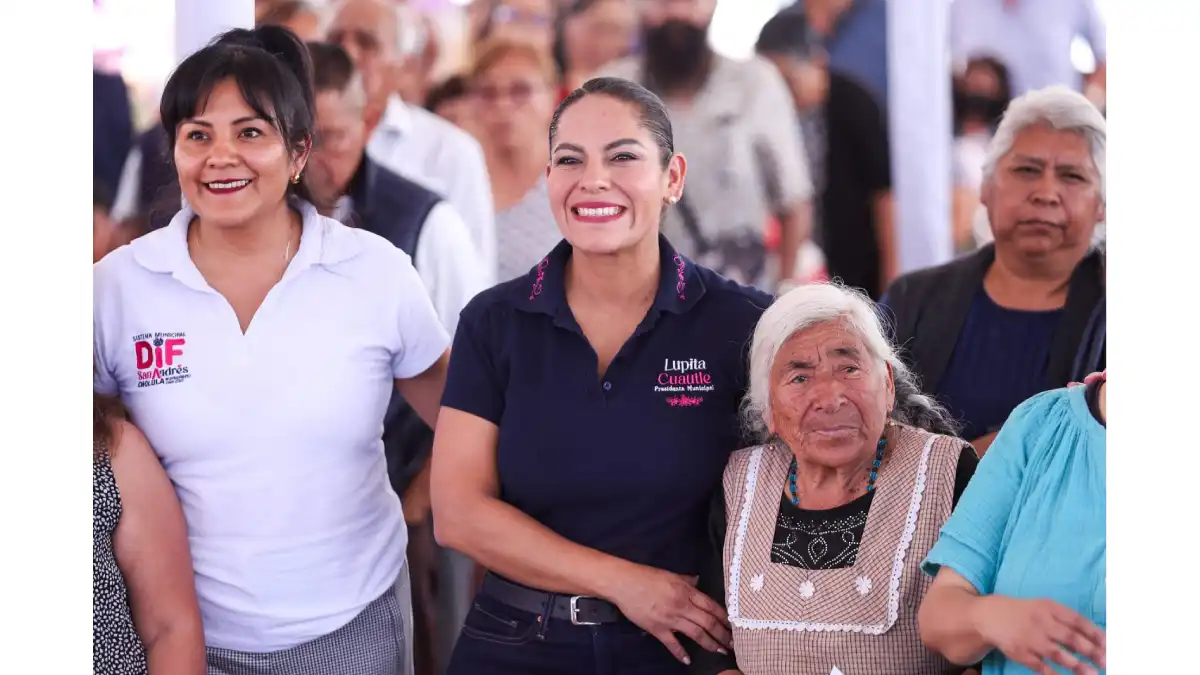 Entrega Lupita Cuautle apoyos funcionales que mejoran la vida de las personas con discapacidad