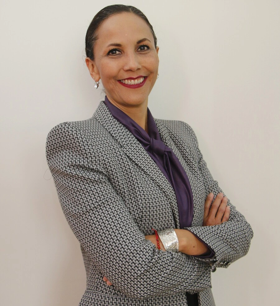 Gabriela Alejandra González Ruiz escribe "La herida invisible del divorcio: reconstruir los vínculos de hijas e hijos desde la arteterapia".
