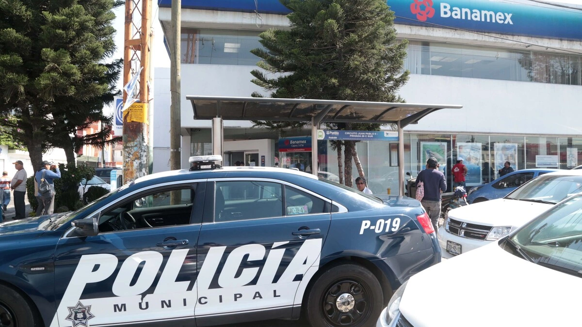 Asaltan a siete cuentahabientes en Puebla y roban 5.5 mdp en solo 15 días