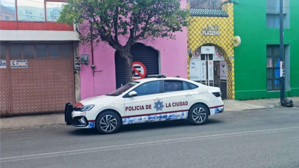 Delincuentes asaltan la joyería Amor Platería en el Centro Histórico