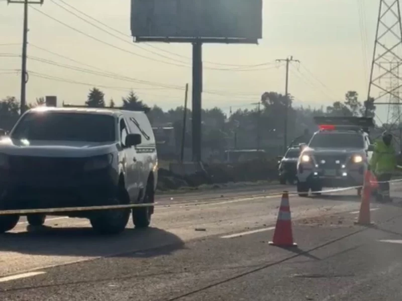Automóviles destrozan cuerpo de un hombre atropellado en la Puebla-Orizaba 
