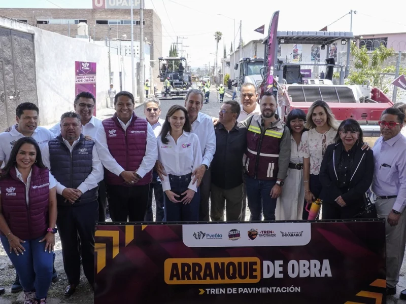 Pepe Chedraui da banderazo para la operación del Tren de Pavimentación  