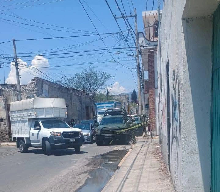 La tarde de este jueves autoridades estatales y federales catearon las oficinas de la empresa avícola Socorro Romero en el municipio de Tehuacán.
