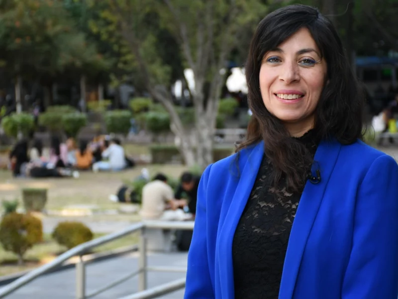 Estudiante BUAP publicó obra en feria de libro de Nueva York