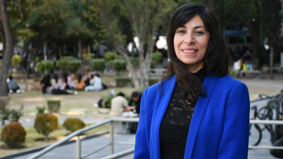 Estudiante BUAP publicó obra en feria de libro de Nueva York