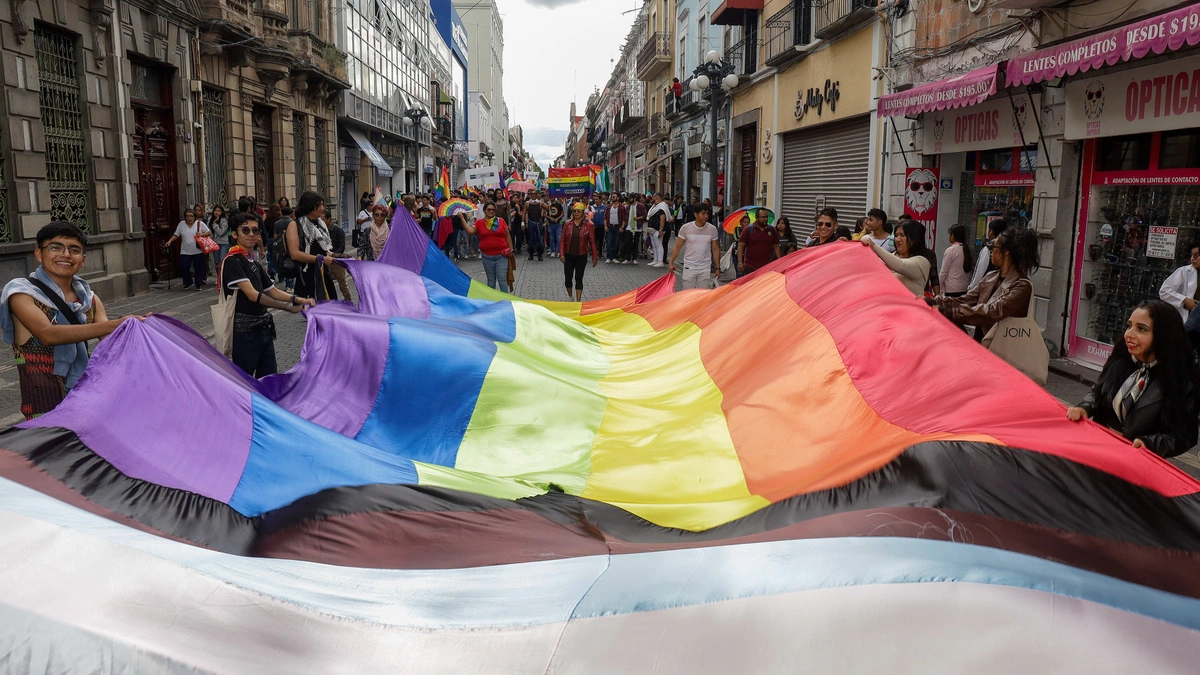 Anuncian la Marcha del Orgullo LGBTQ 2026 en Puebla