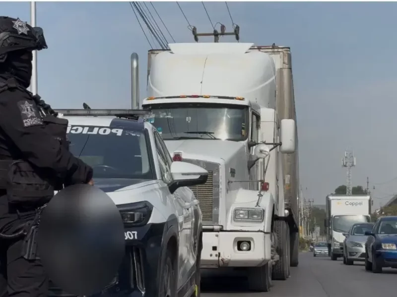 Falso reporte de operador privado de la libertad provoca movilización policiaca en la México-Puebla