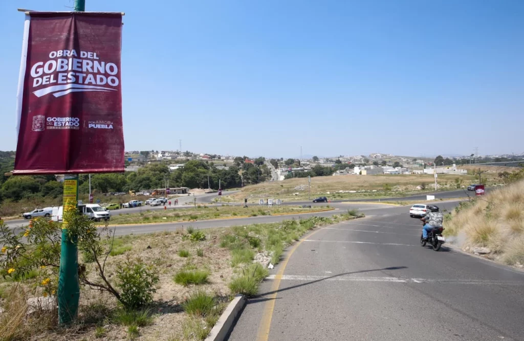 En cuanto al nuevo Periférico 5 de Mayo, el mandatario mencionó que pronto comenzarán con el arco sur, que partirá del entronque con el Camino al Batán y Periférico Ecológico.