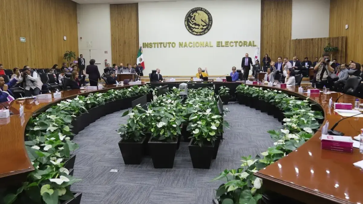 Poblanos aspiran a consejería en el INE; destaca la presidenta del órgano local  