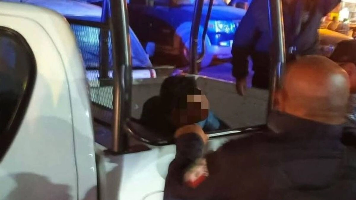 Detienen a policía de Chiconcuautla por robar en una feria