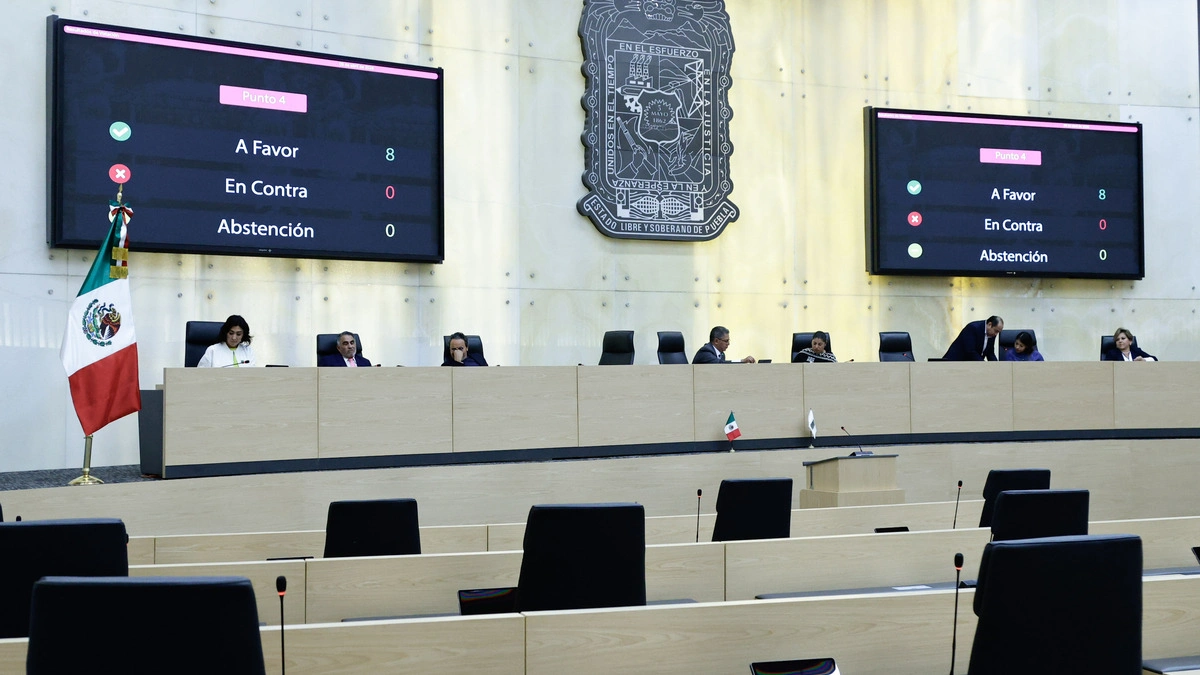 Congreso de Puebla avala Ley contra Feminicidios de Sheinbaum