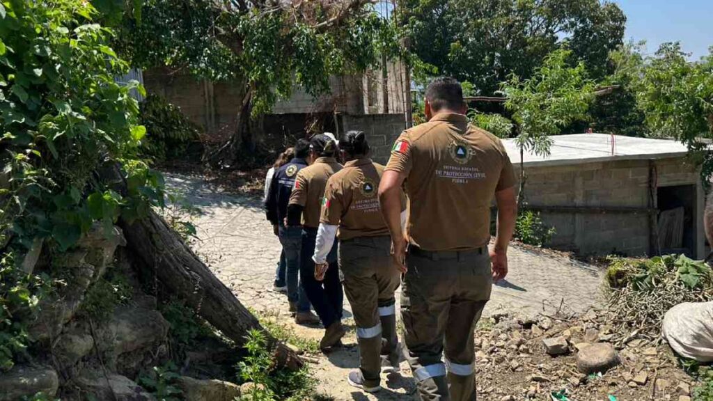 PC entregó apoyos a afectados por lluvias en Pantepec.