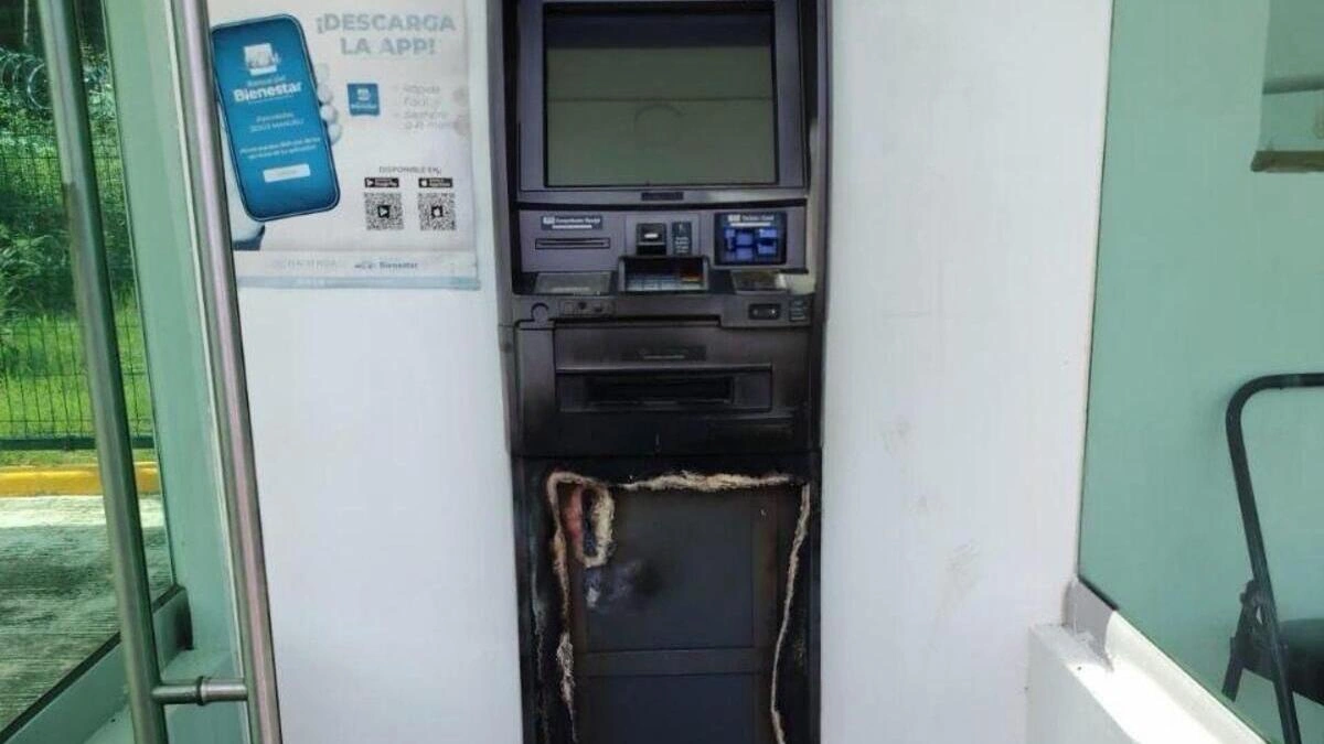 Intentan saquear cajero del Banco Bienestar en Ayotoxco de Guerrero