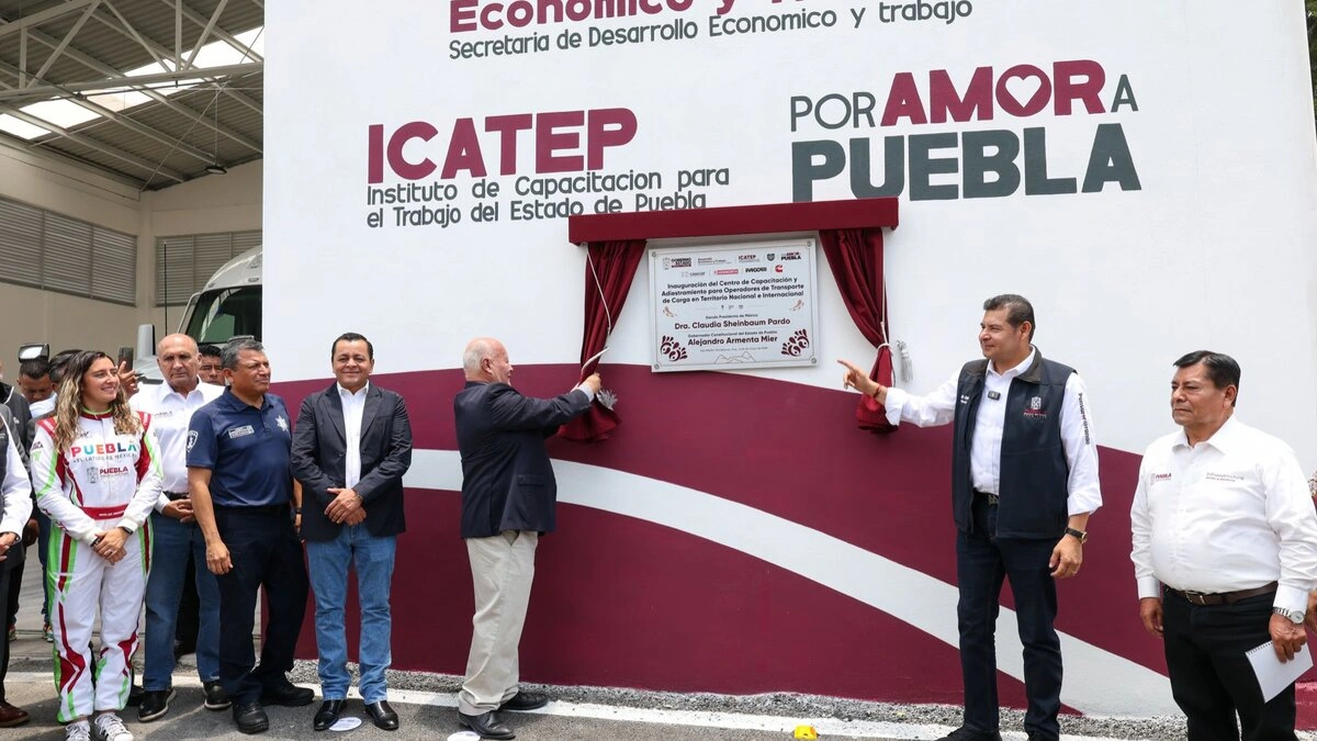 Inauguran el Centro de Capacitación para Operadores de Transporte de Carga en Puebla