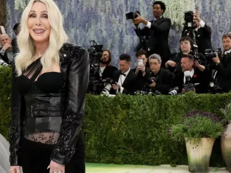 Cher cumple 80 años: la reina de la reinvención que desafió al tiempo