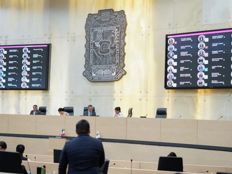 Congreso aprueba la concesión de los paraderos del transporte público por 10 años en Puebla
