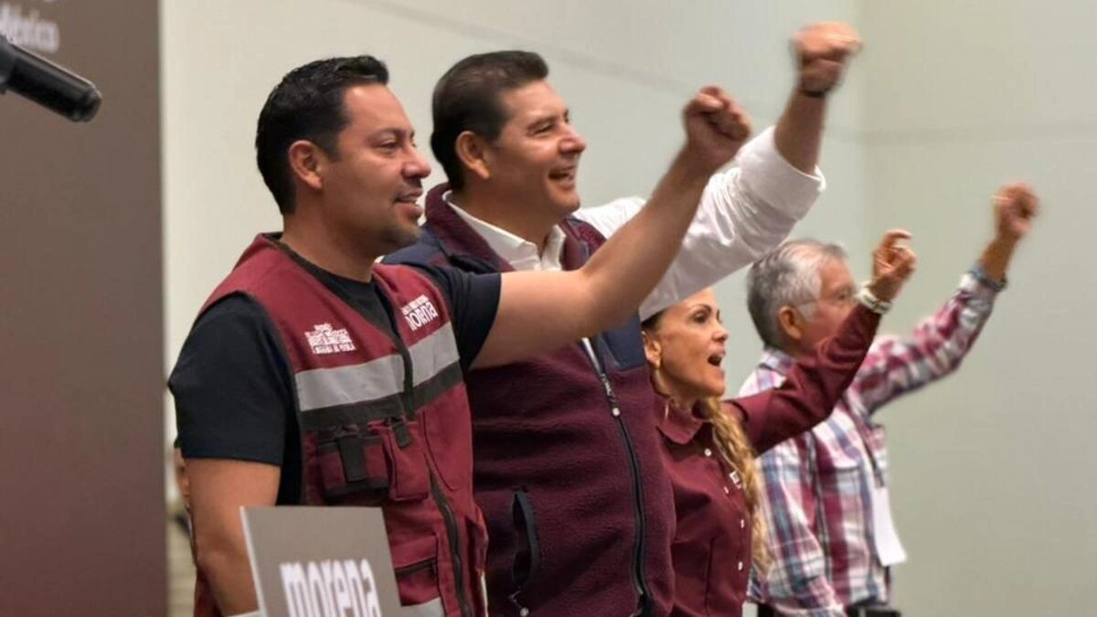 Morena toma protesta al Consejo Municipal en Puebla capital y Armenta promueve unidad