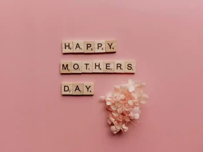 30 frases bonitas para dedicarle a mamá este 10 de Mayo.