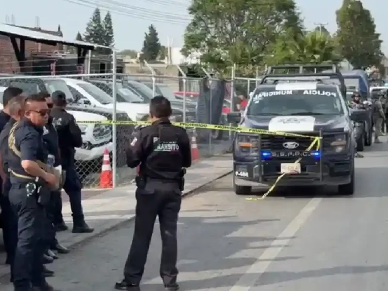 Matan a un hombre al interior de un lote de autos en San Andrés Cholula.