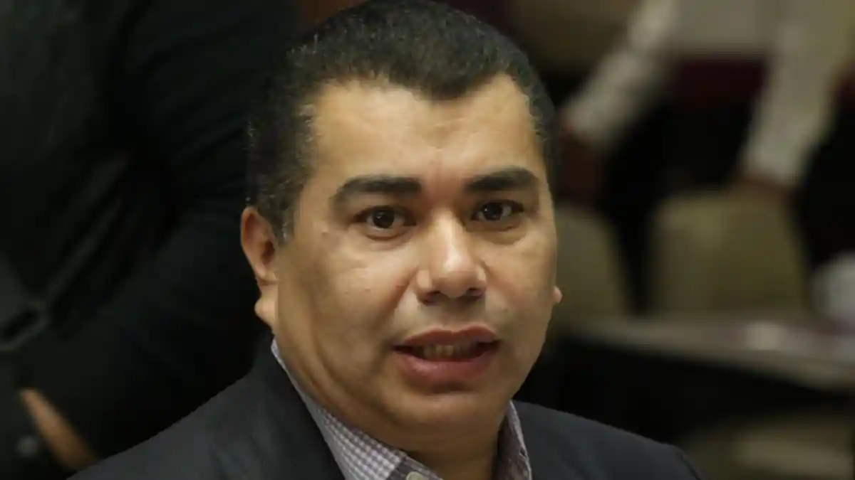 Condenan a Javier López Zavala a seis años de prisión por violencia familiar.