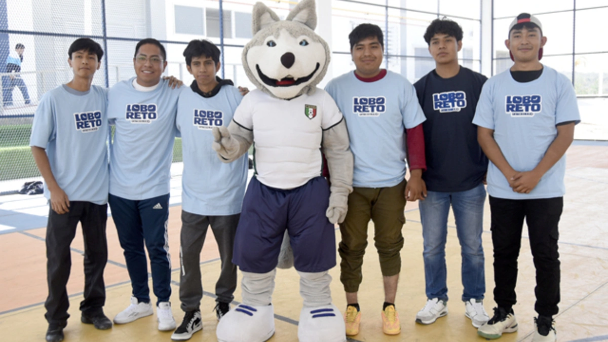 Participa comunidad de CU2 en Lobo Reto Futbolero