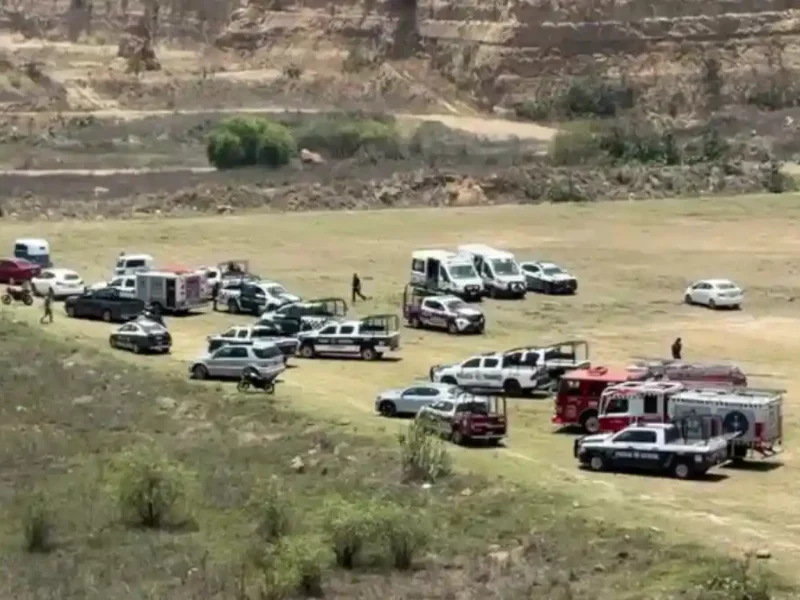 Mueren cuatro jóvenes al caer a un voladero de más de 30 metros de altura en Coronango.