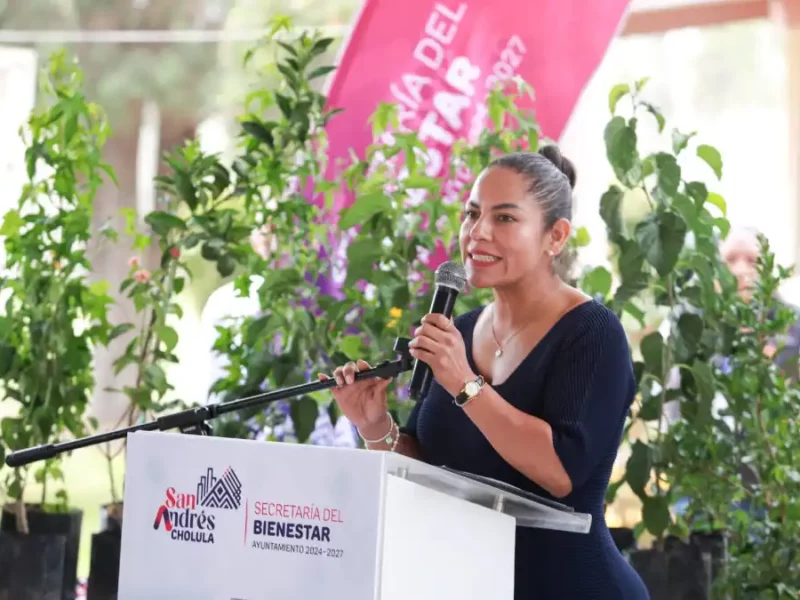 Fortalece Lupita Cuautle la educación y el cuidado ambiental con entrega de apoyos en San Rafael Comac