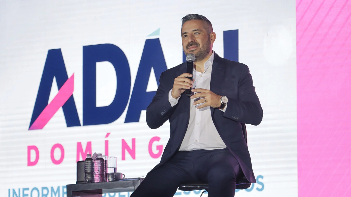 El exalcalde Adán Domínguez pelea con vecinas de Villa Floresta por la ampliación de su casa