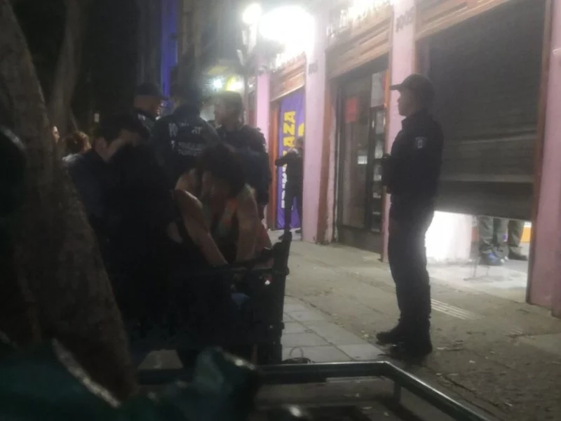 Delincuentes asaltan el Centro Joyero de la 5 de Mayo