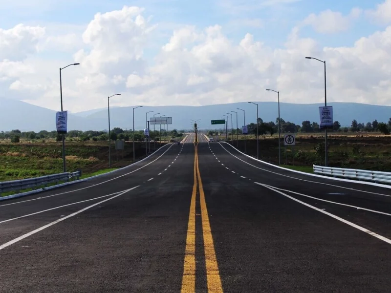 Conductor muere calcinado sobre la autopista Siglo XXI en Atlixco