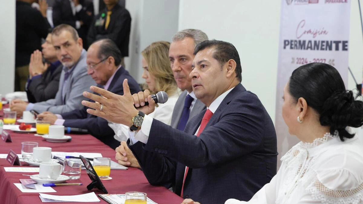 A la baja, 17 delitos en el estado de Puebla: Armenta 