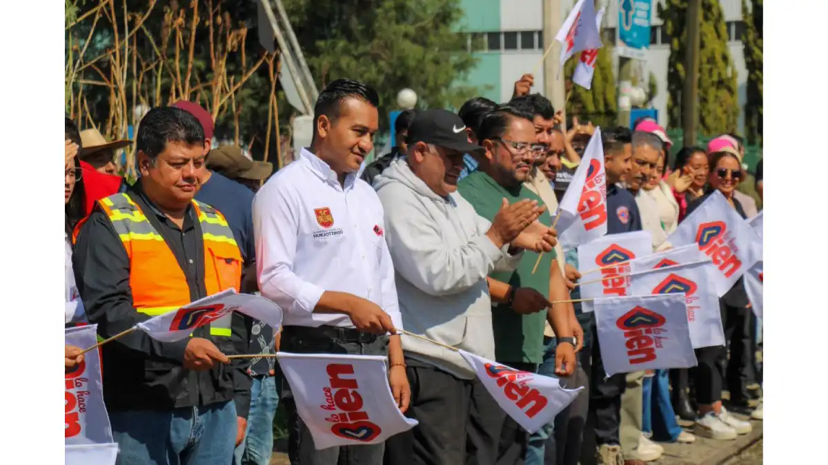 El gobernador Alejandro Armenta y Roberto Solís hacen equipo. Inician trabajos de desenzolve en Xalmimilulco