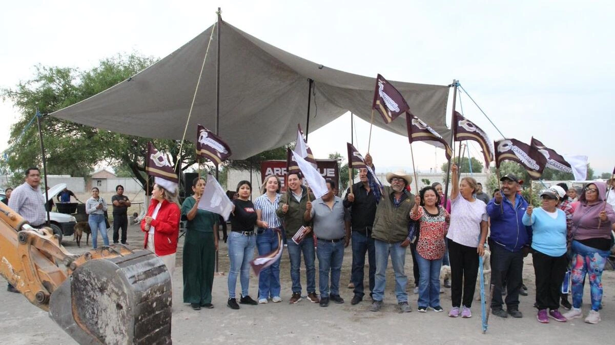 Inicia obra de ampliación de electrificación en la colonia El Montecillo en Tecamachalco