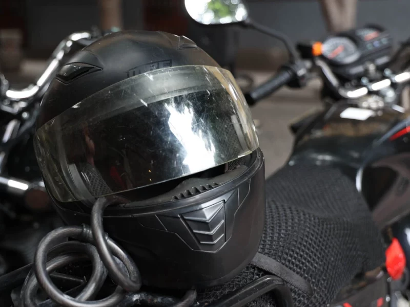 Ahora sí, entregarán 45 mil distintivos para motociclistas por Ley Casco en Puebla