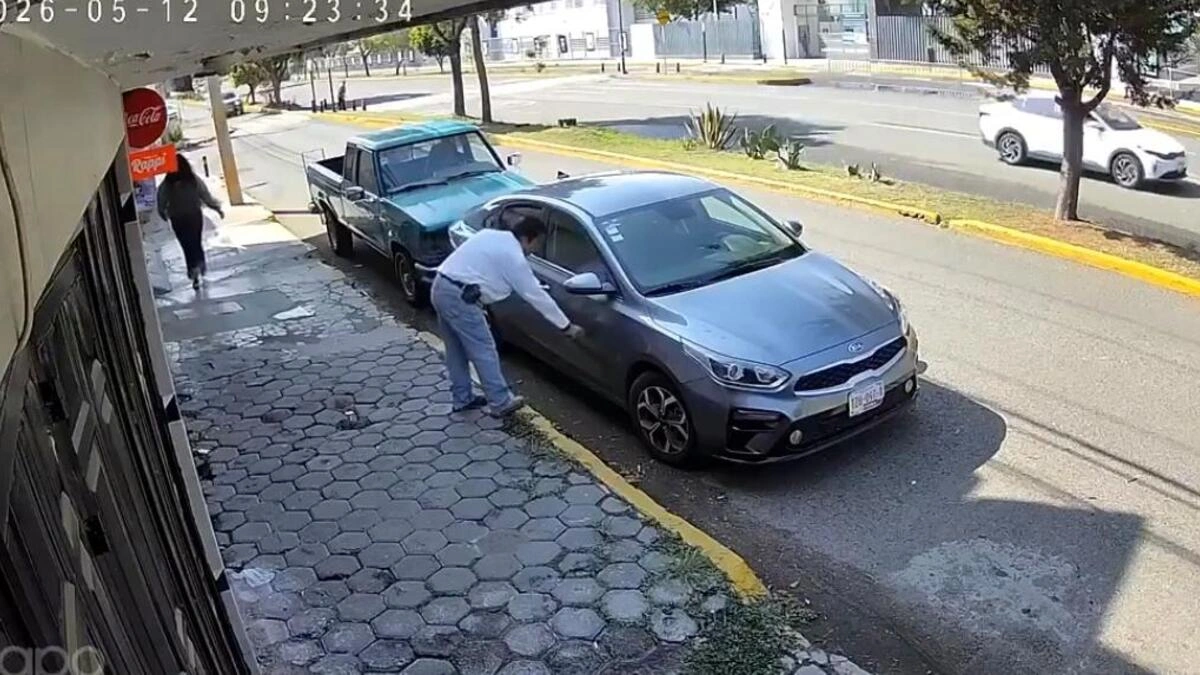Dueño de miscelánea Géminis rayaba coches cerca de la BUAP y ya le clausuraron el negocio