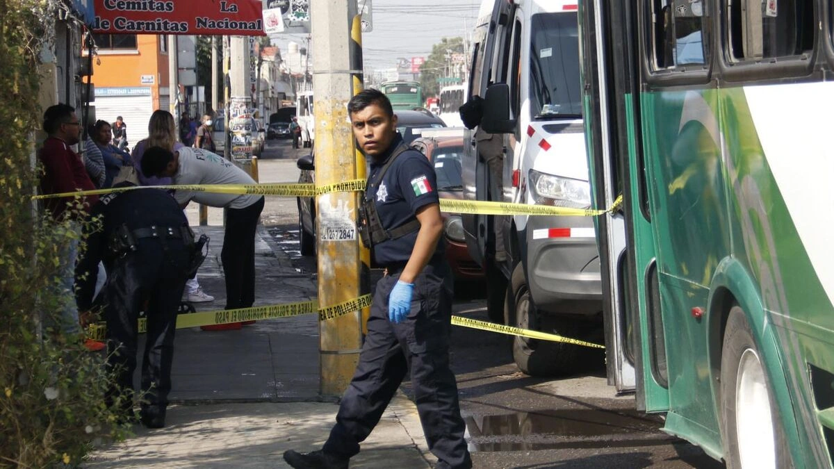 Muere pasajero al interior de la ruta S5 Azumiatla