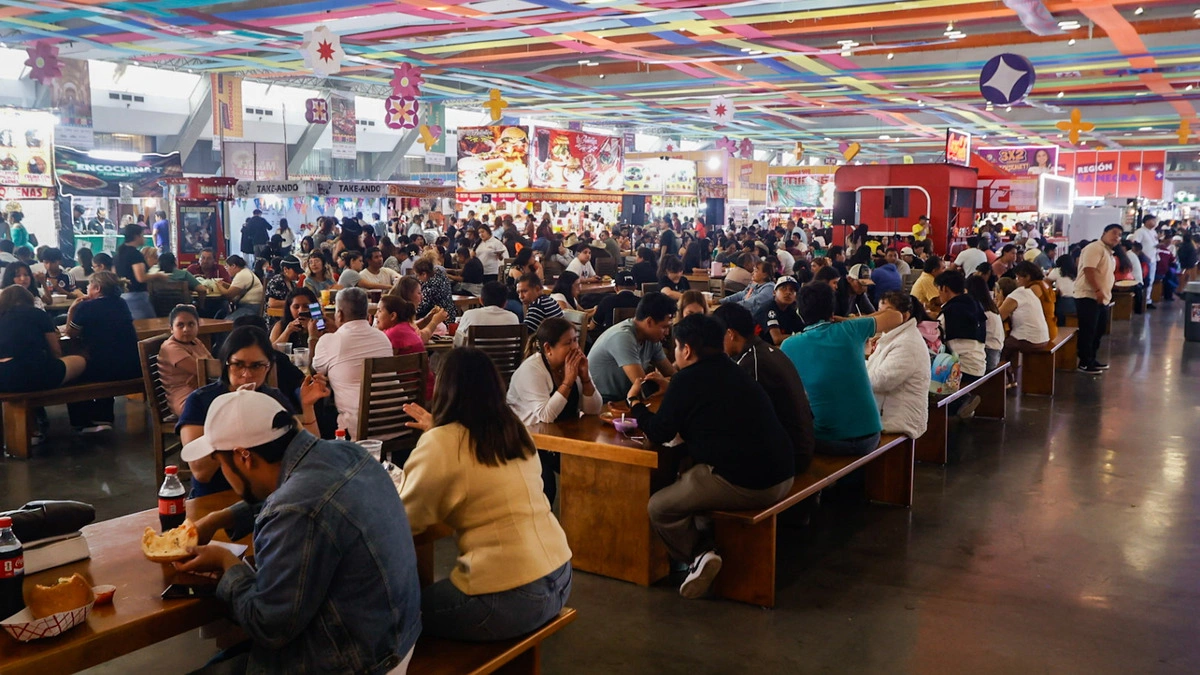 ¡Rompe récord! 1.6 millones de personas visitaron la Feria de Puebla 2026