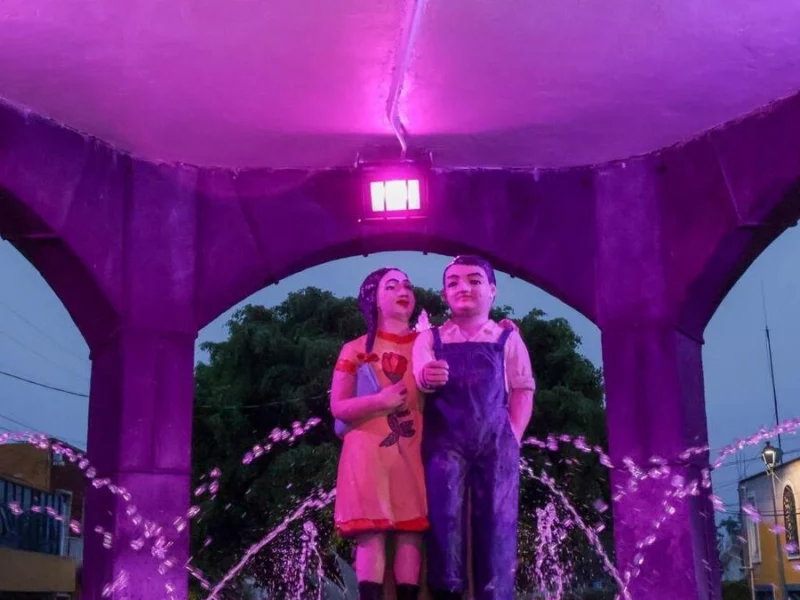 Inauguran rehabilitación de la Fuente de los Muñecos en Puebla capital