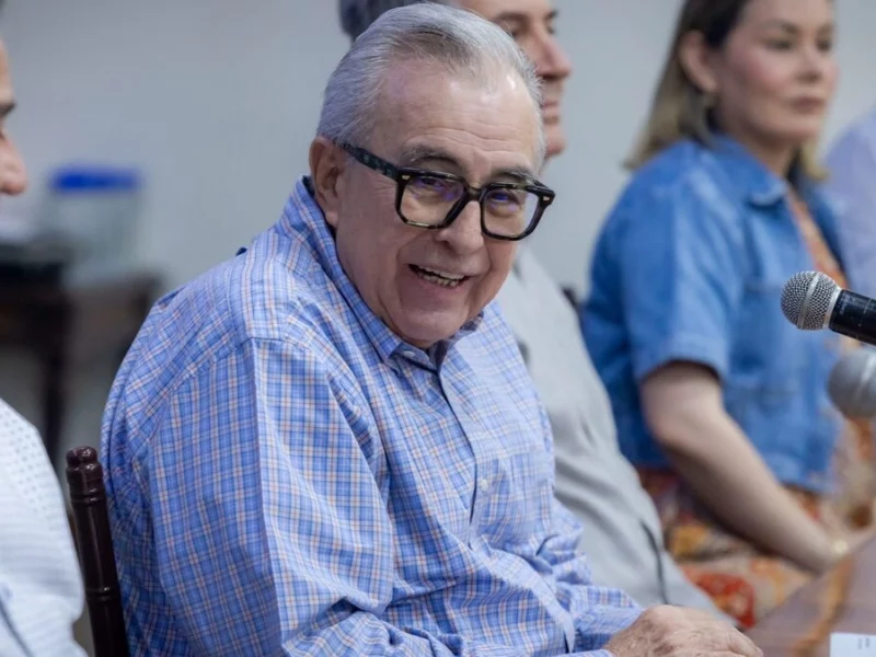 UIF congela cuentas de Rubén Rocha y otros funcionarios 