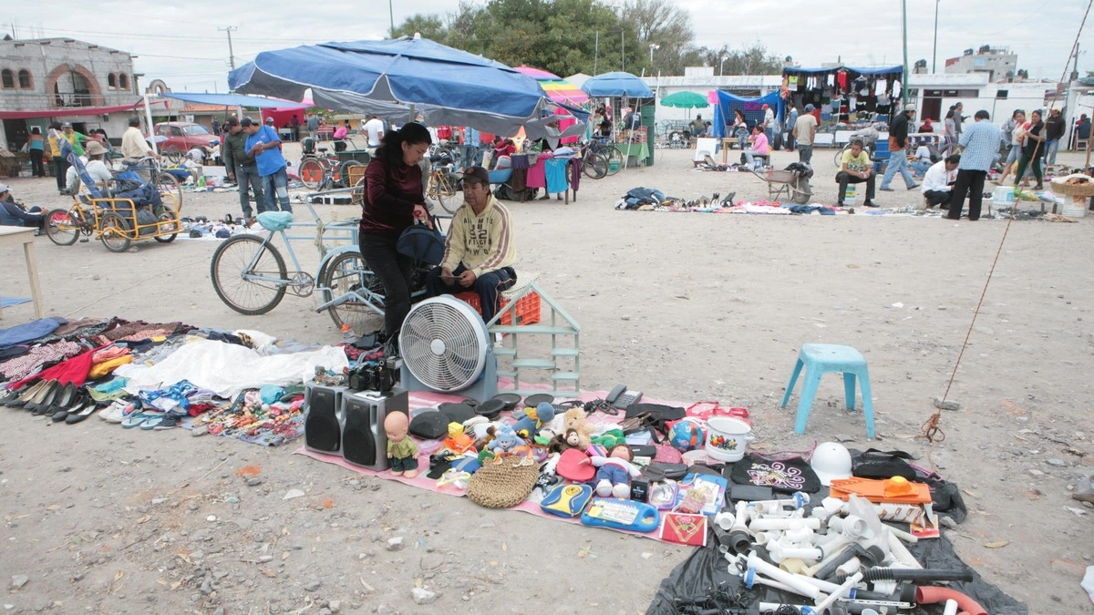 Tianguistas de San Isidro agreden a visitantes 