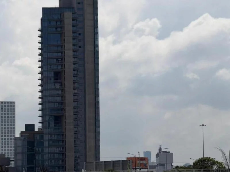 El tirador de la Atlixcáyotl, ¿se esconde en los edificios Adamant?