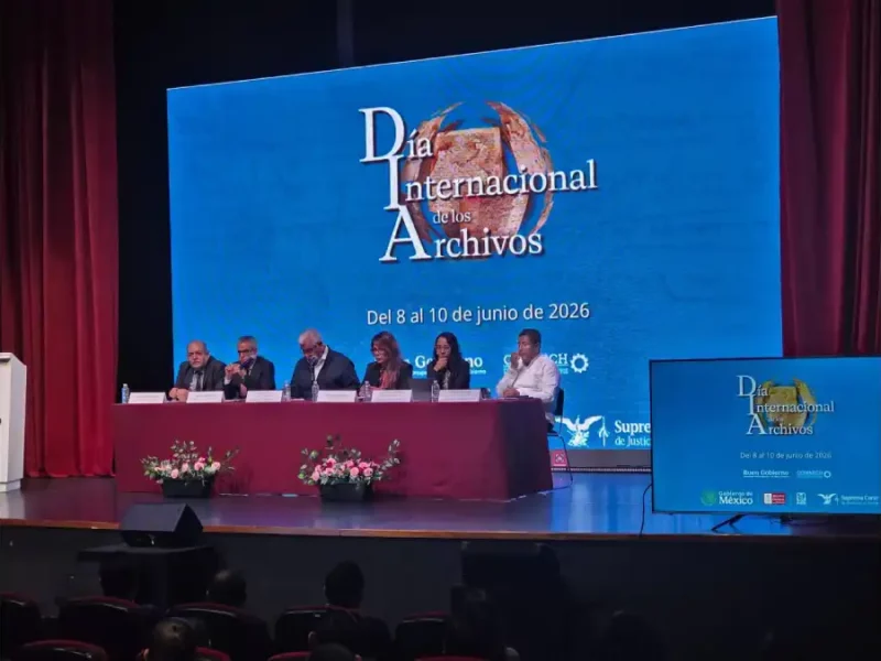 Atlixco persevera su historia; Ariadna Ayala recibe reconocimiento por destacado desarrollo archivístico