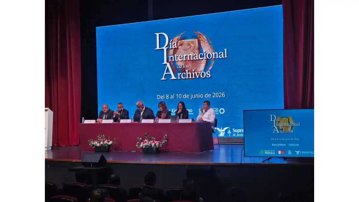 Atlixco persevera su historia; Ariadna Ayala recibe reconocimiento por destacado desarrollo archivístico