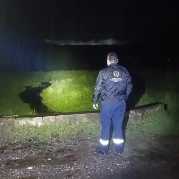 Fisura en ducto provoca derrame de hidrocarburo en Venustiano Carranza 