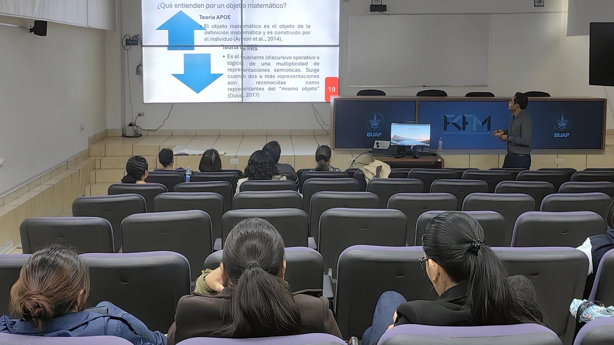 Realizan examen para otorgar primer doctorado en Educación Matemática